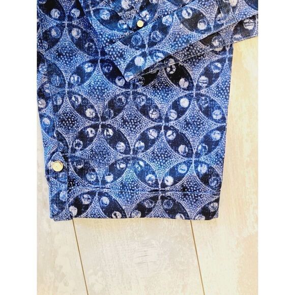Chico's 2 Blue & White Diamond Ikat Ankle Crop Pants Cuffed Large - Picture 4 of 9